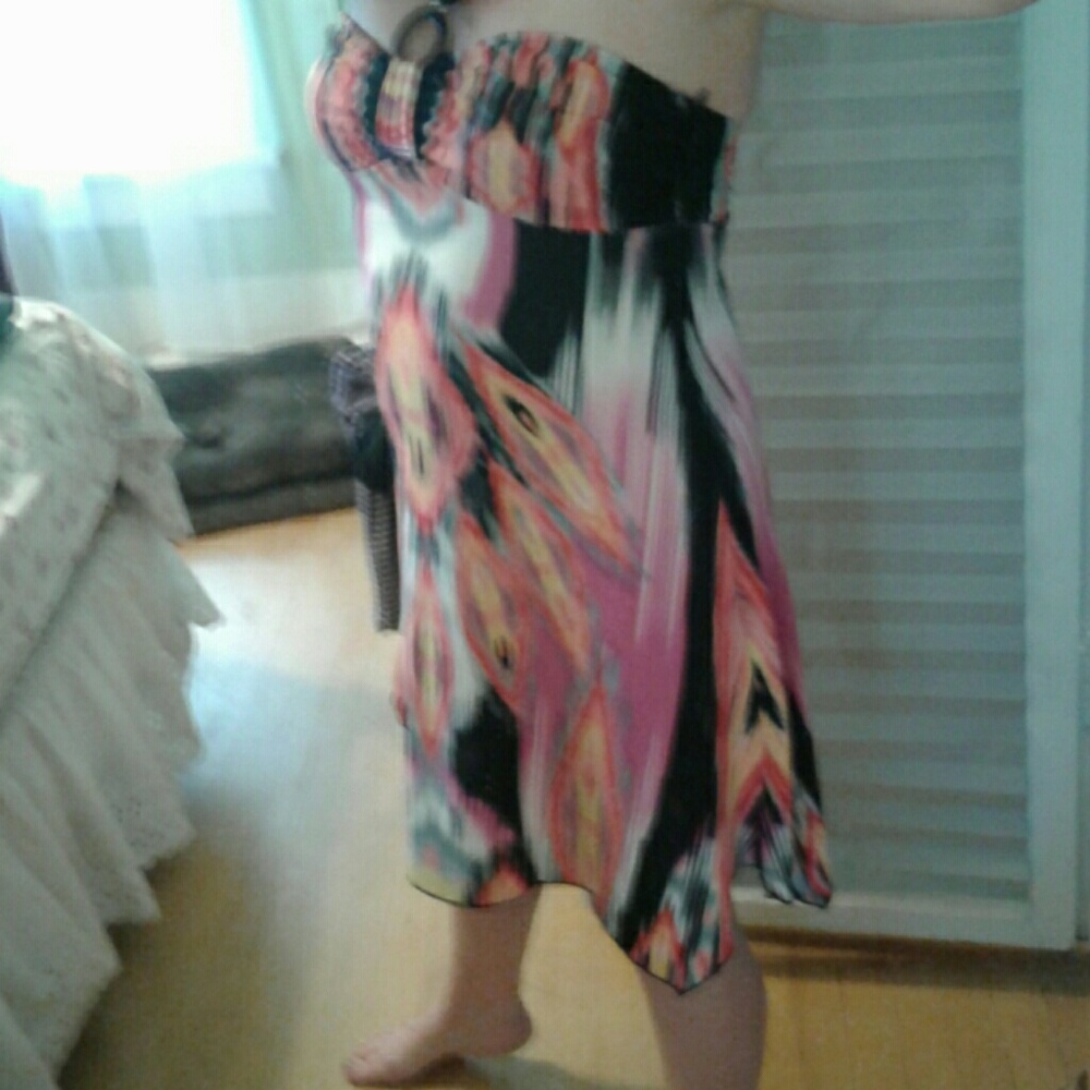 Dress - Picture 8 of 8
